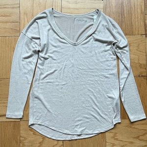 Abercrombie & Fitch Soft A & F Cozy Cream V Neck Plush Sweater